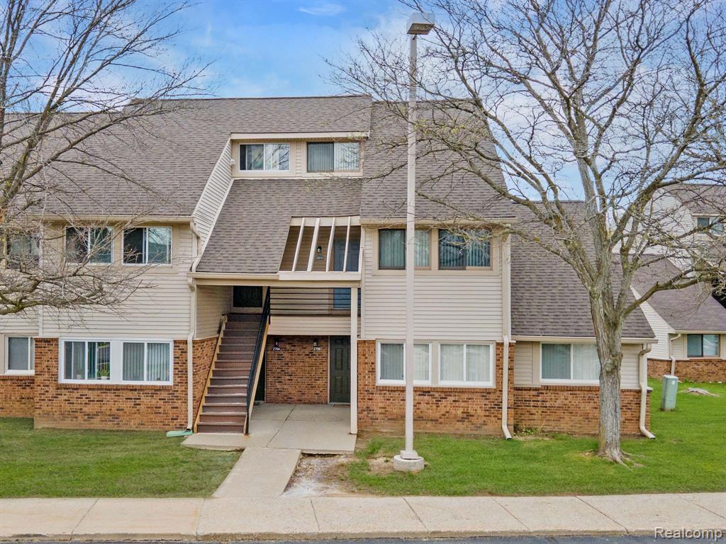 2798 Davison Avenue, Auburn Hills, MI 48326 — Photo 2