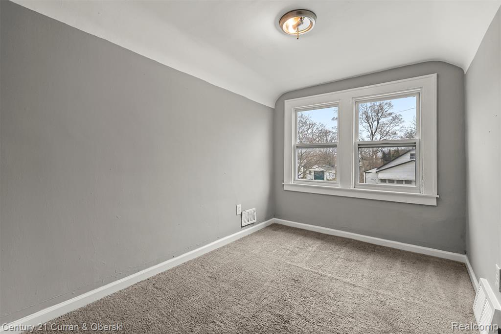 6837 Braun, Center Line, MI 48015 — Photo 25
