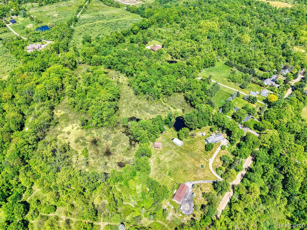 940 Rowland Road, Leonard, MI 48367 — Photo 9