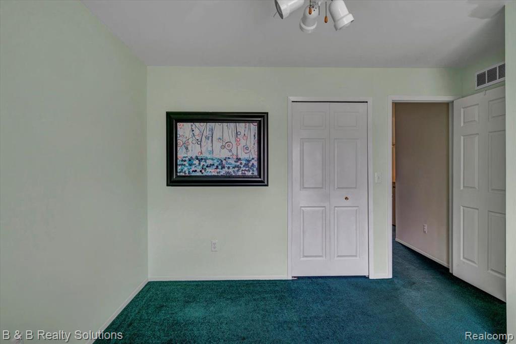 460 FAIRGROVE Street, Romeo, MI 48065 — Photo 16