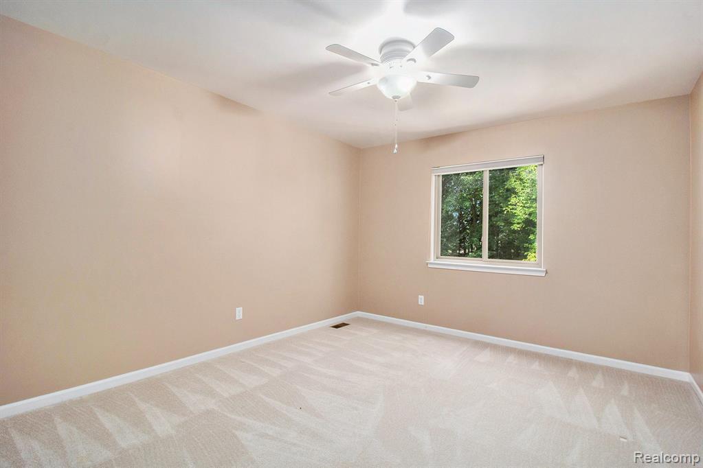 44293 La Domain Drive, Sterling Heights, MI 48314 — Photo 16