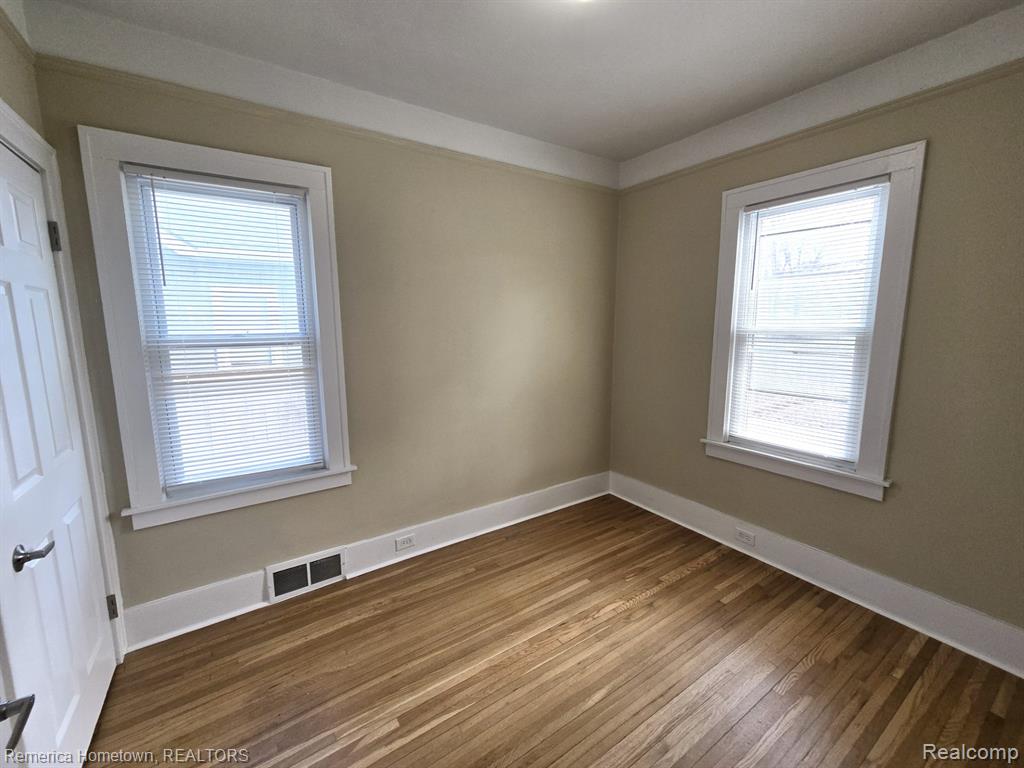 571 W Saratoga Street, Ferndale, MI 48220 — Photo 20