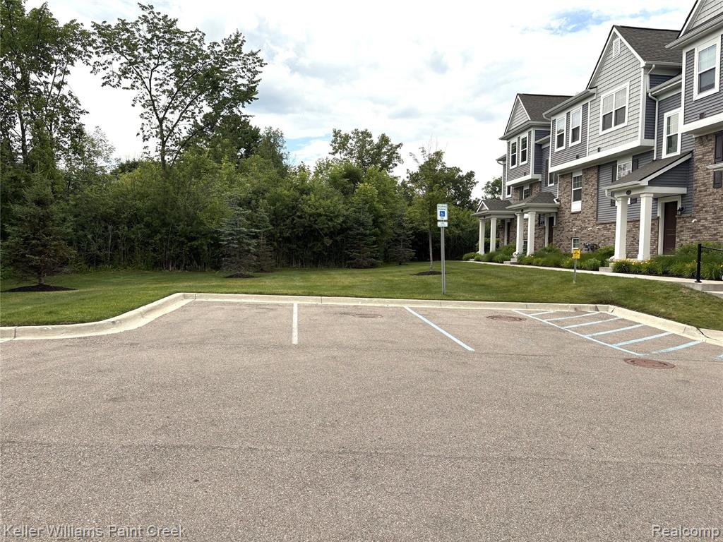 4923 Treeside Lane, Troy, MI 48098 — Photo 21