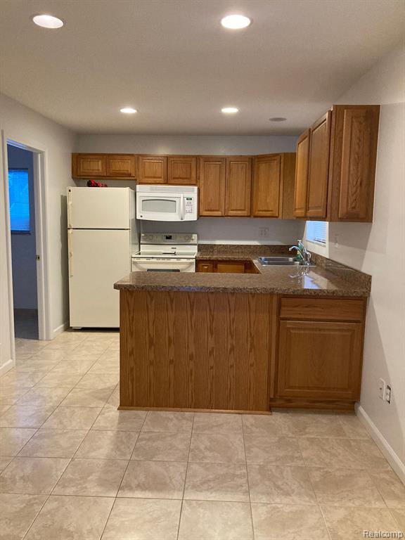 90 PARK ISLAND Drive, Lake Orion, MI 48362 — Photo 18