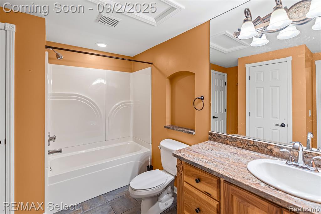 8468 Cranbrook Drive, Grand Blanc, MI 48439 — Photo 47