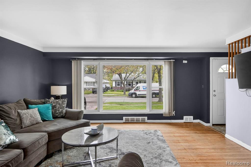 23125 Church Street, Oak Park, MI 48237 — Photo 7
