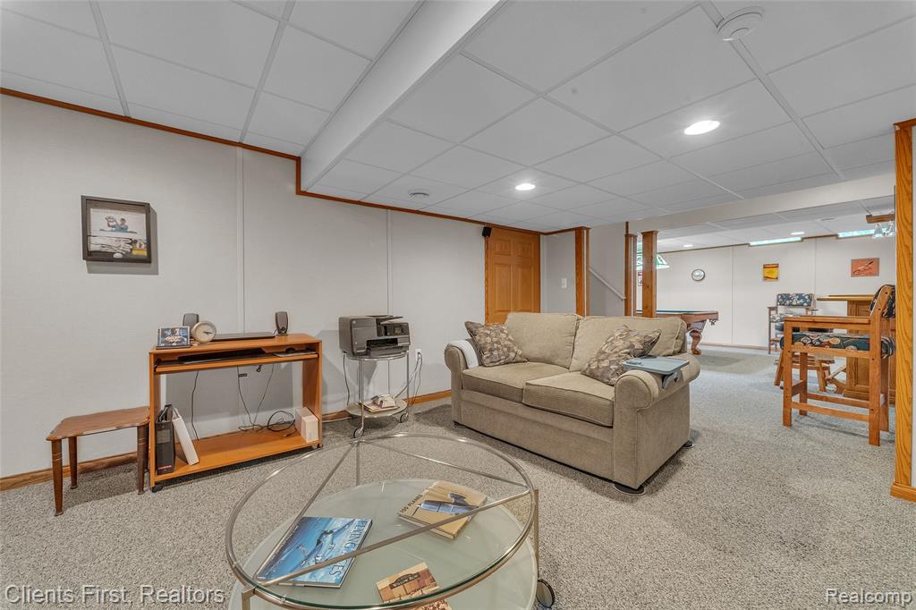 530 CONCORD Drive, Canton, MI 48188 — Photo 32