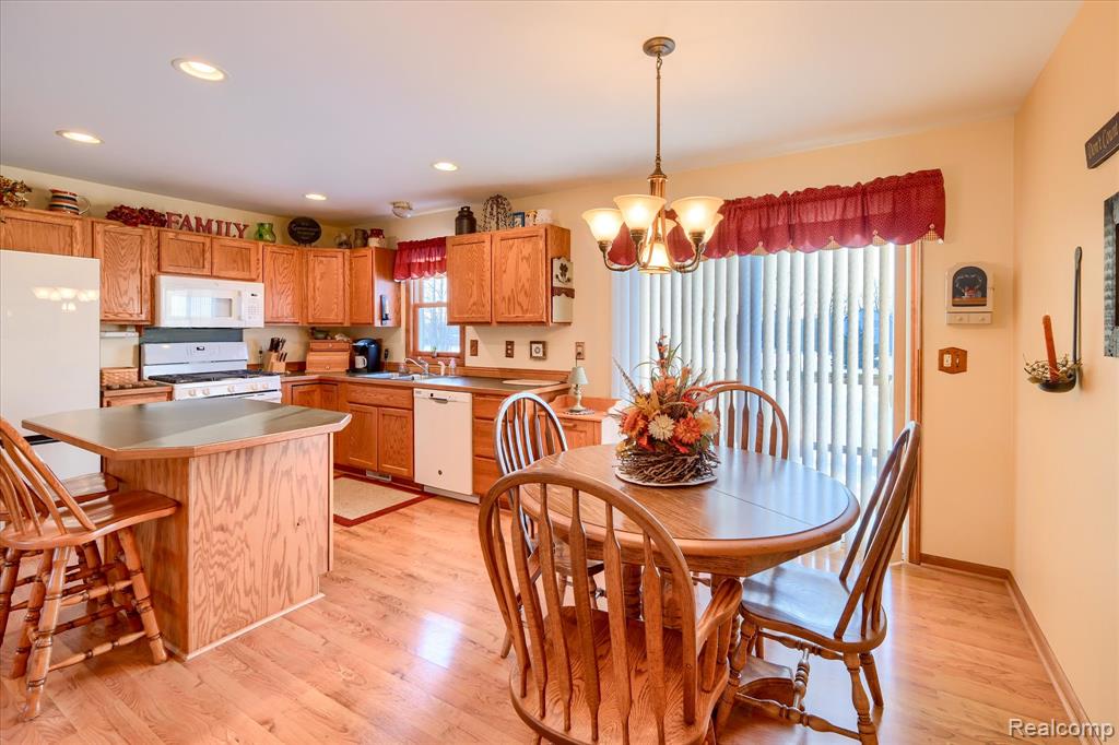 6941 Lake Pleasant Road, North Branch, MI 48461 — Photo 11