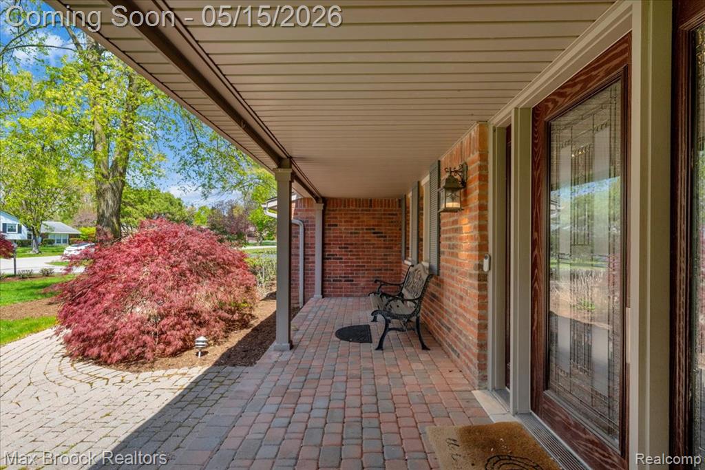 5939 Dunmore Drive, West Bloomfield, MI — Photo 4