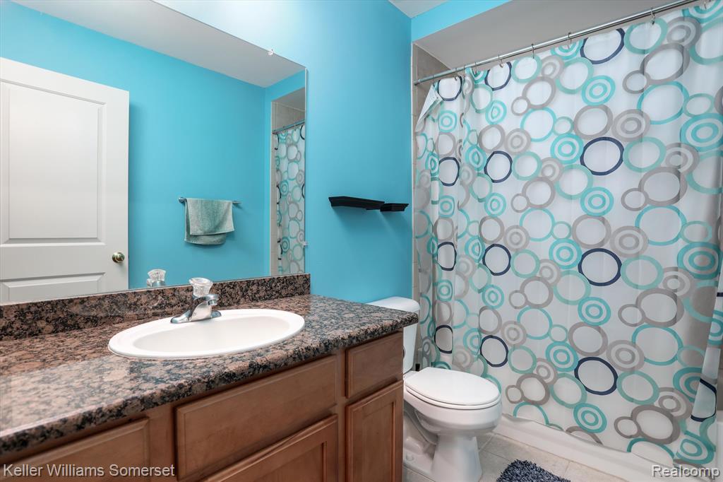 45918 DUTTON Drive, Macomb, MI 48044 — Photo 21