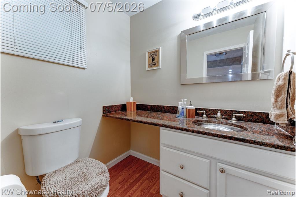 5666 Drake Hollow Drive E, West Bloomfield, MI — Photo 13
