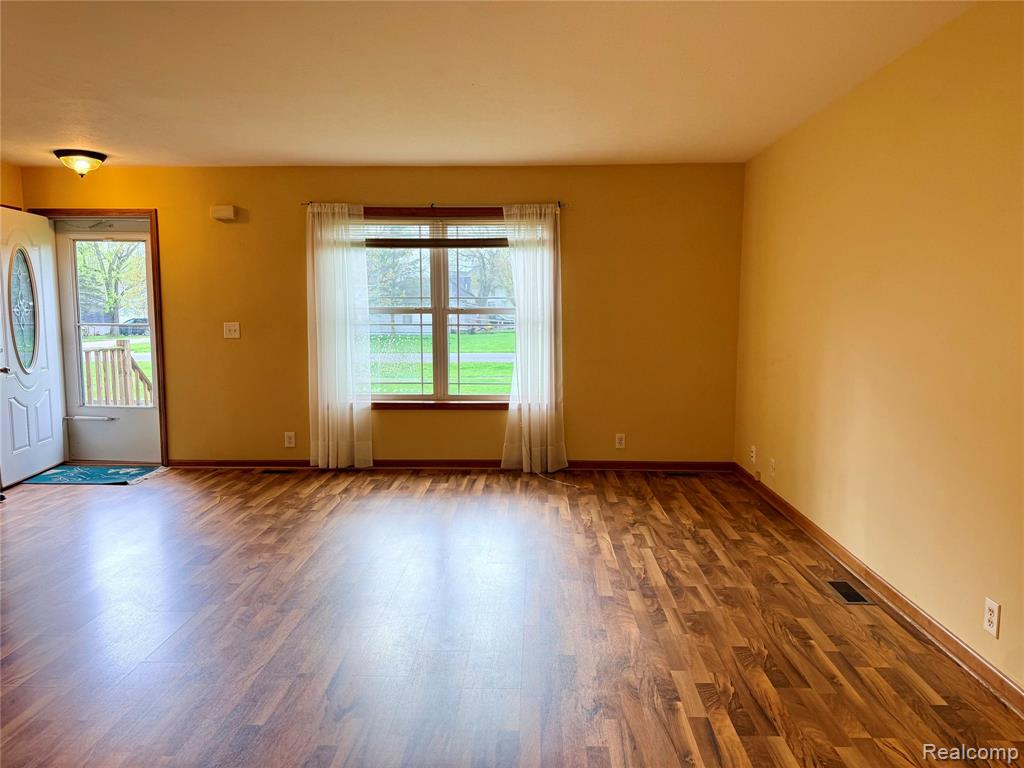 6378 11th Street, Otter Lake, MI 48464 — Photo 5