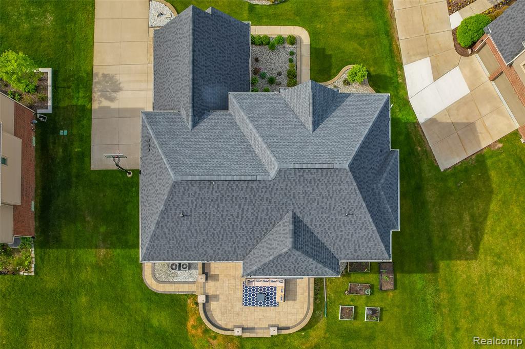 47576 VALENCIA Circle, Novi, MI — Photo 80