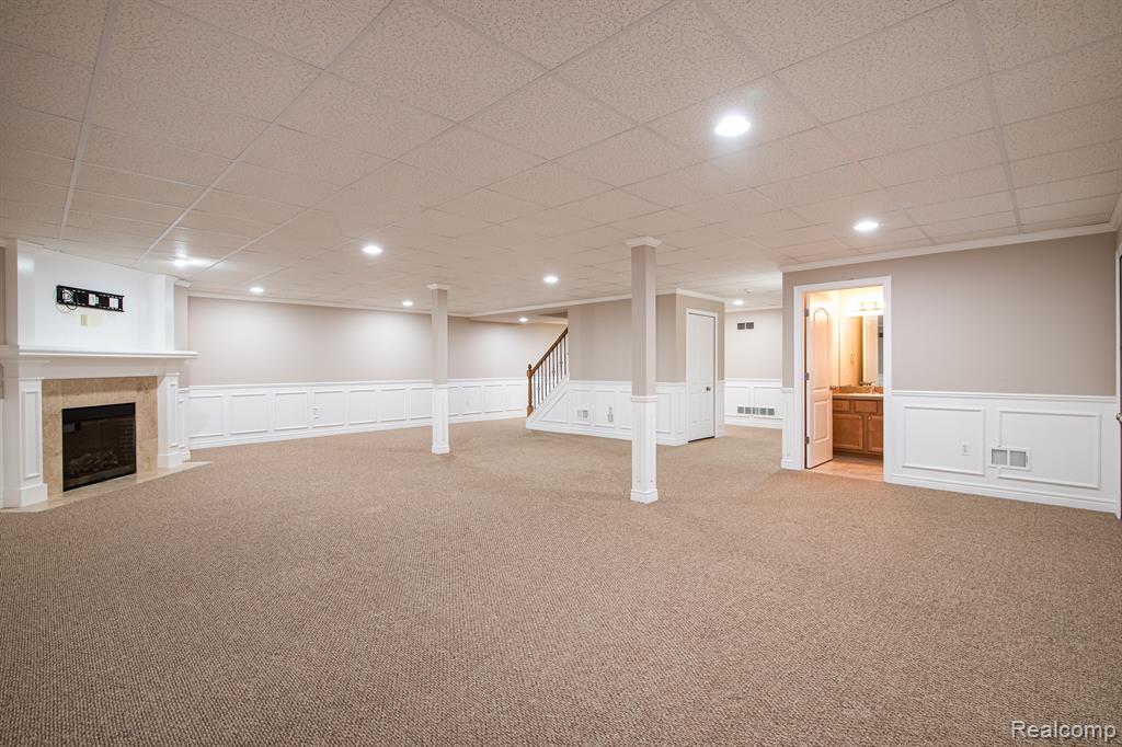 61491 CROWN POINT Drive, Washington, MI — Photo 24