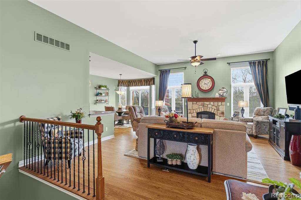 660 Willow Lake Court, Oxford, MI 48371 — Photo 15