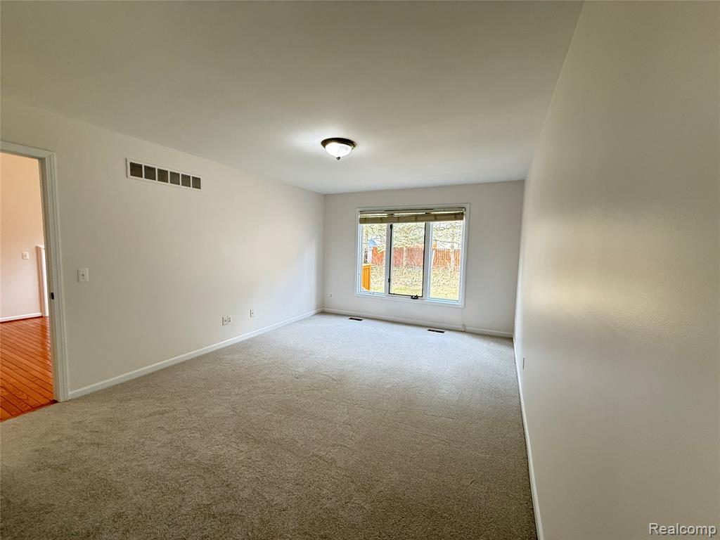 55503 Boardwalk Drive, Utica, MI 48316 — Photo 22