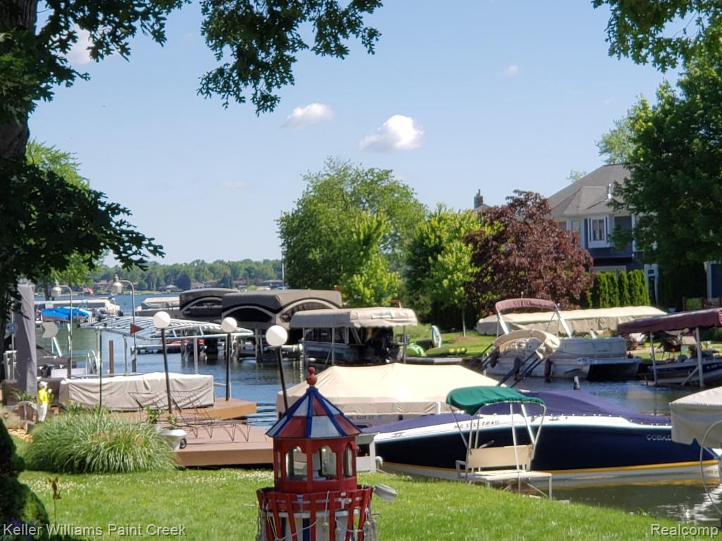 1867 Rustic Lane, Keego Harbor, MI 48320 — Photo 7