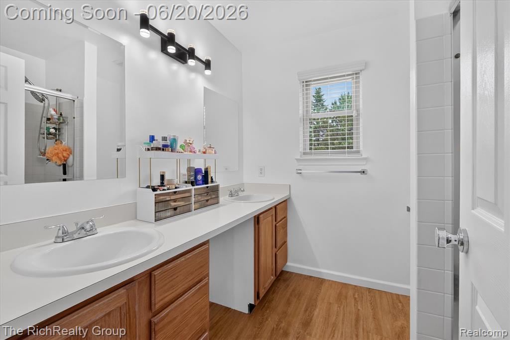 47185 Scarlet Drive S, Novi, MI — Photo 37
