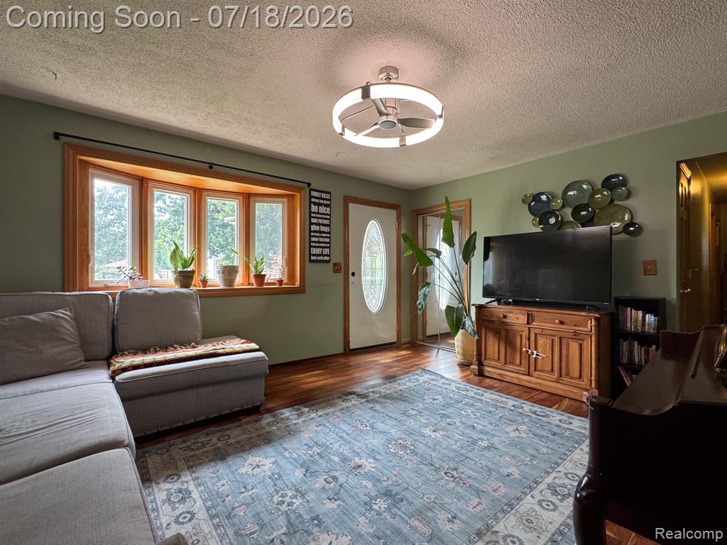 46030 Huling Street, Utica, MI 48317 — Photo 6