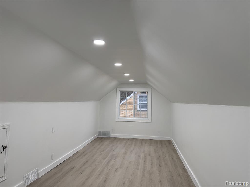 1338 HELEN Street, Inkster, MI 48141 — Photo 9
