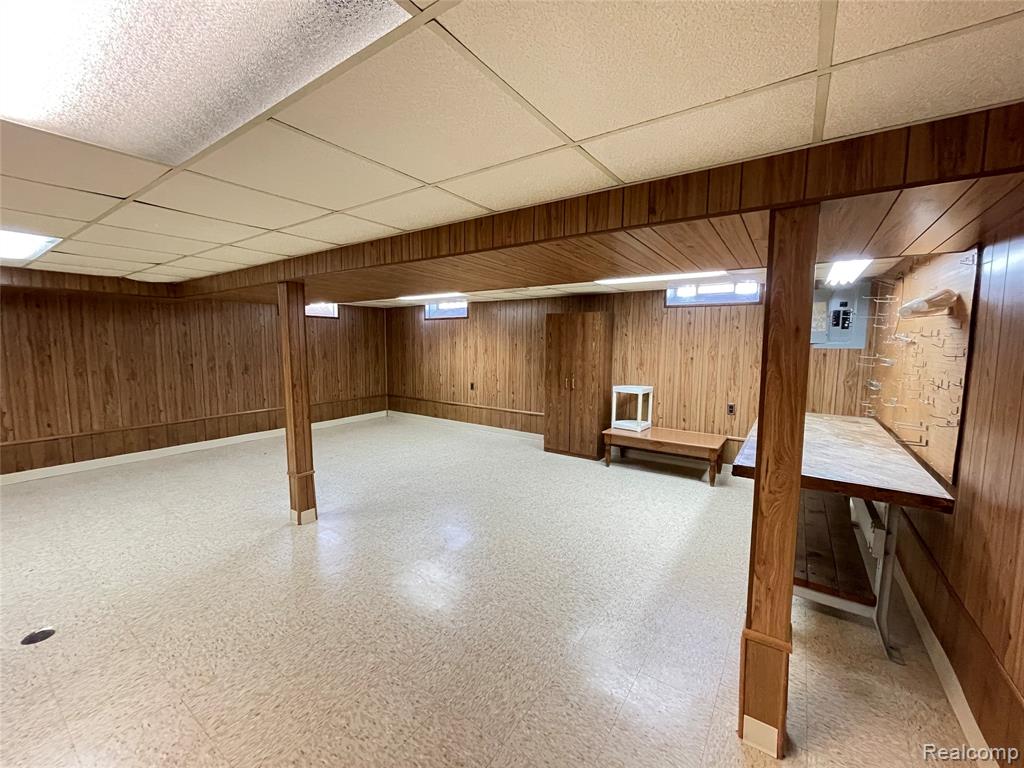 32827 DOVER Avenue, Warren, MI 48088 — Photo 41