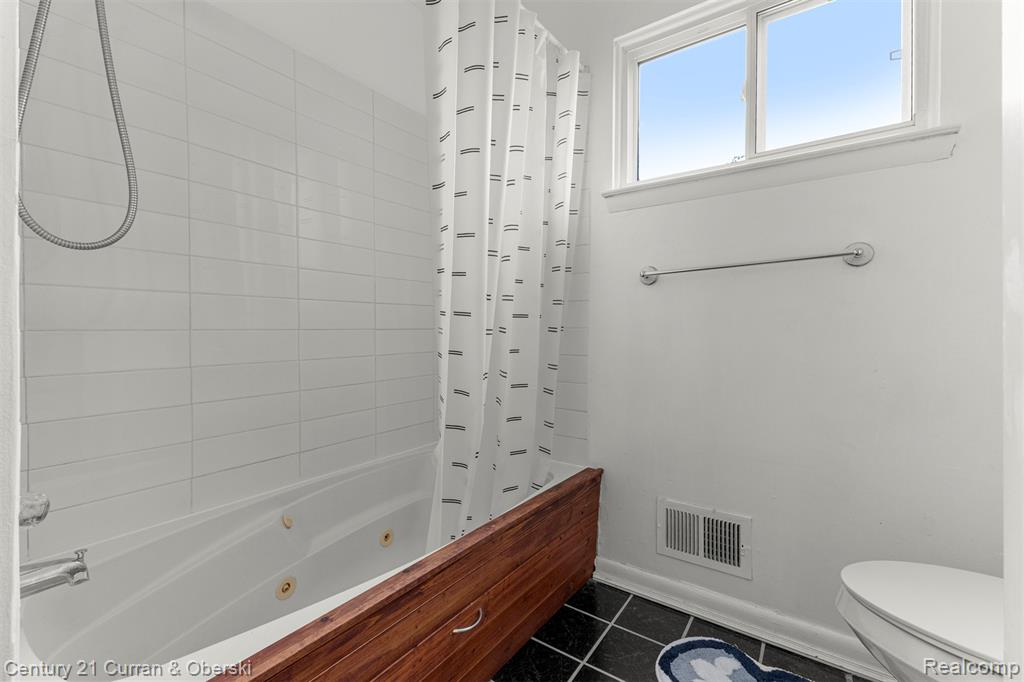 9032 Arlington Drive, Ypsilanti, MI 48198 — Photo 27