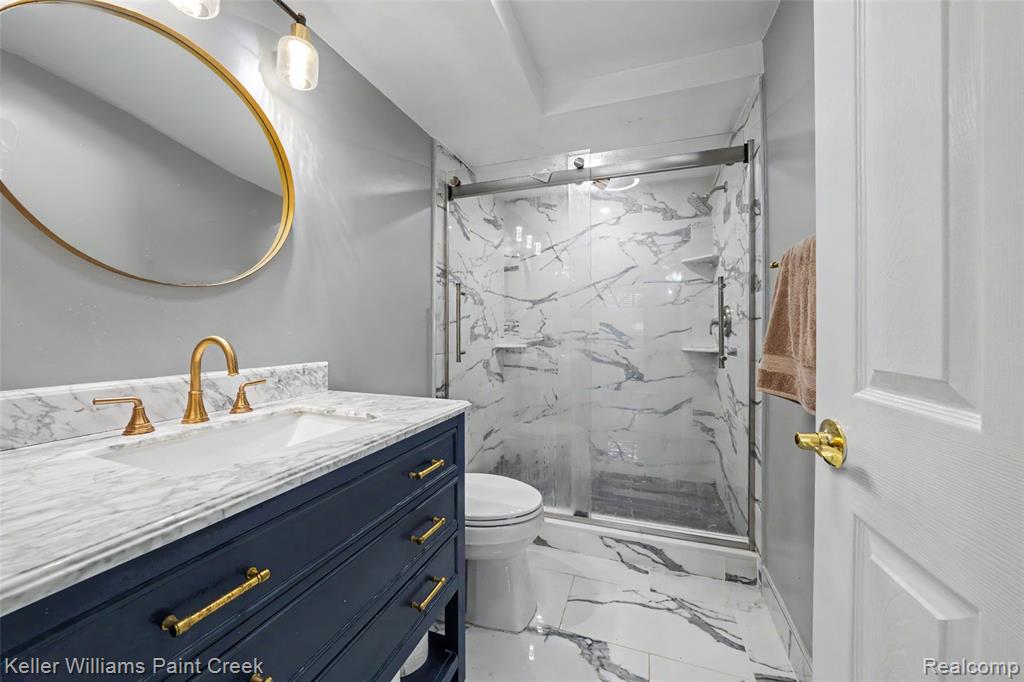 709 Denham Lane, Rochester Hills, MI 48307 — Photo 15