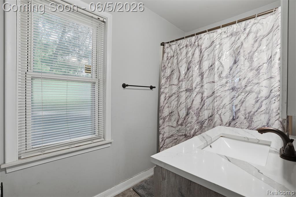 7085 Colony Drive, West Bloomfield, MI 48323 — Photo 17