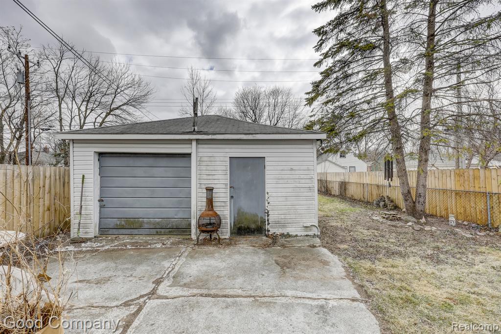 736 E Meyers Avenue, Hazel Park, MI 48030 — Photo 42