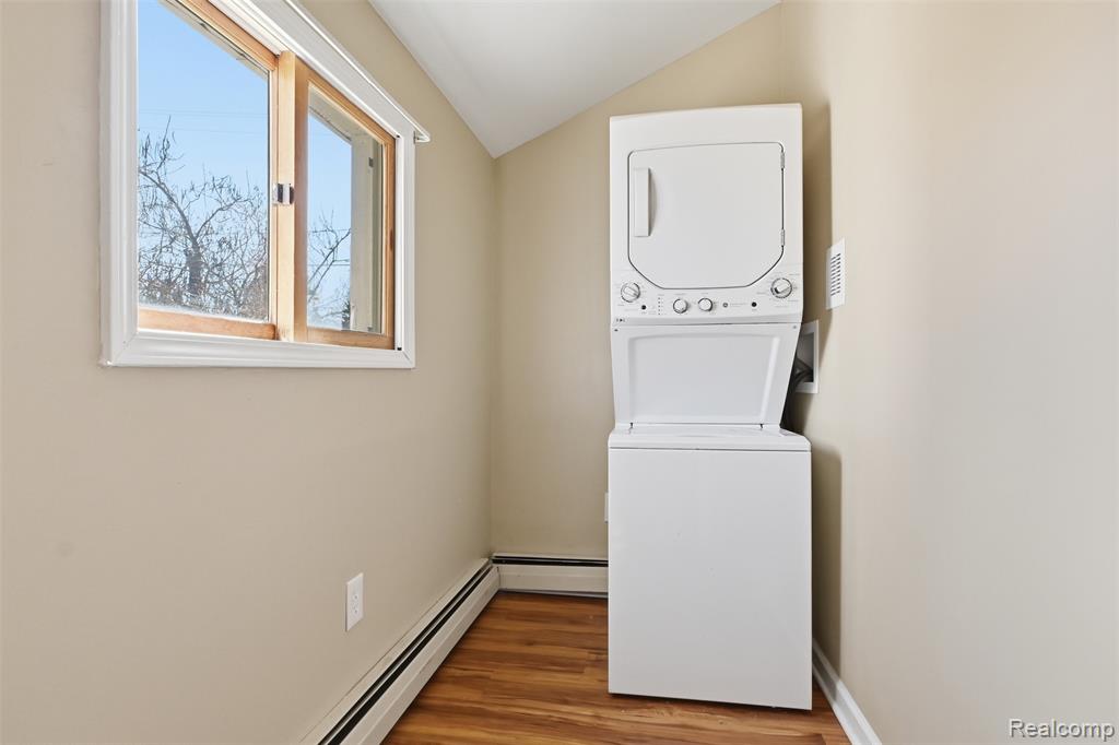 532 E Broad Street, Linden, MI 48451 — Photo 10