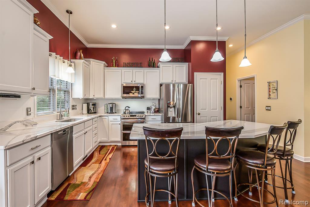 9730 TIOGA Trail N, Pinckney, MI 48169 — Photo 13