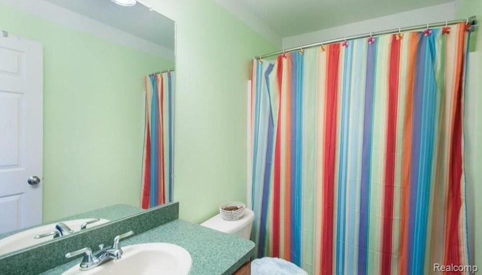 7354 Madeline Court, Ypsilanti, MI 48197 — Photo 12