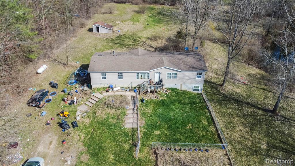 6463 CENTER Road, Fenton, MI 48430 — Photo 2