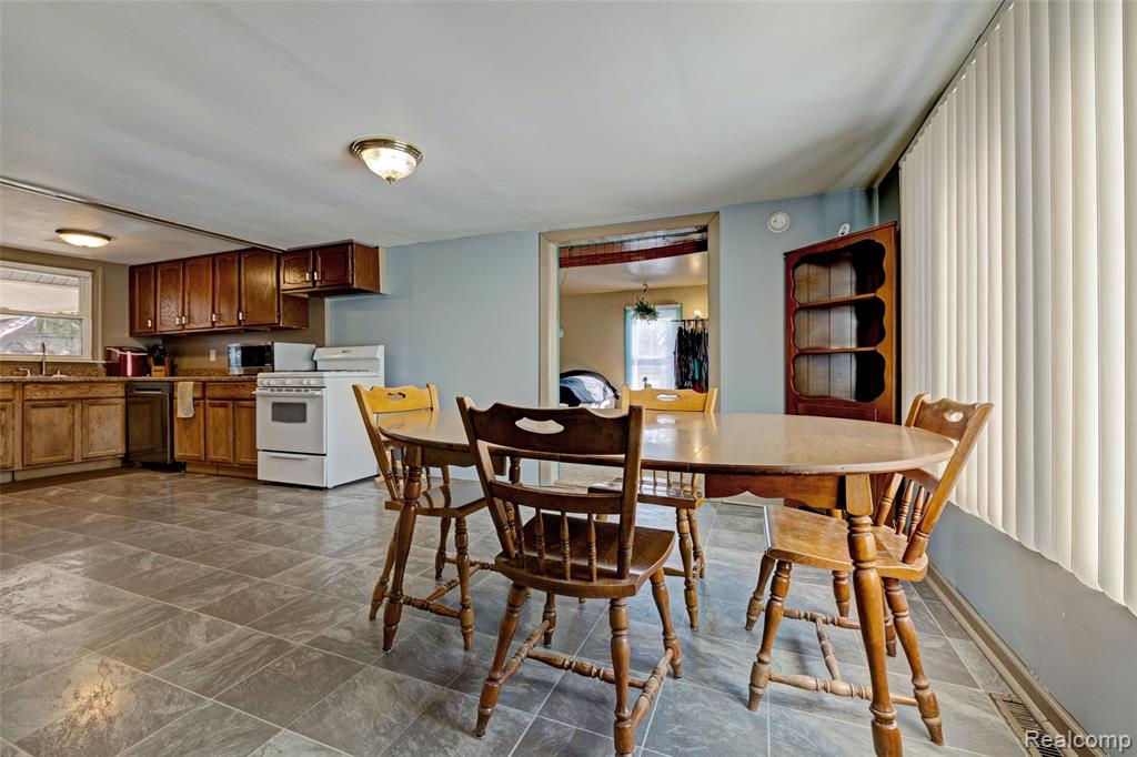 1717 S Sashabaw Road, Ortonville, MI 48462 — Photo 22