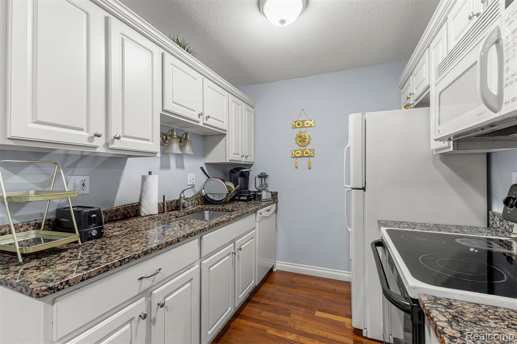 705 Randolph Street, Northville, MI 48167 — Photo 14