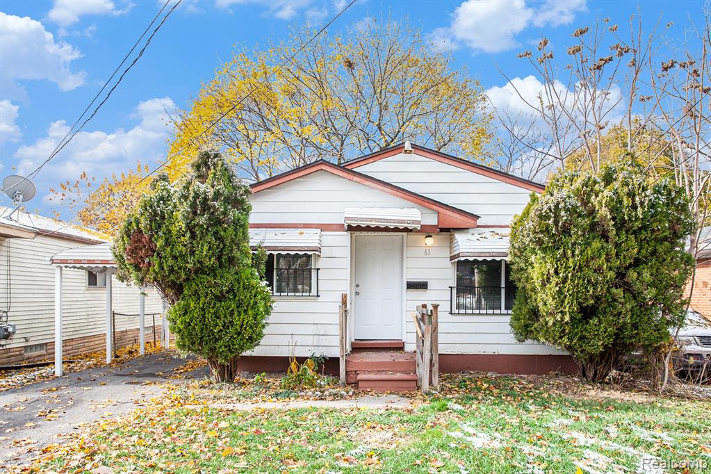 61 N Tasmania Street, Pontiac, MI 48342 — front exterior