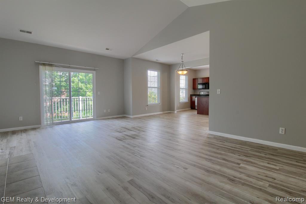 40420 BLYTHEFIELD Lane, Canton, MI 48188 — Photo 6