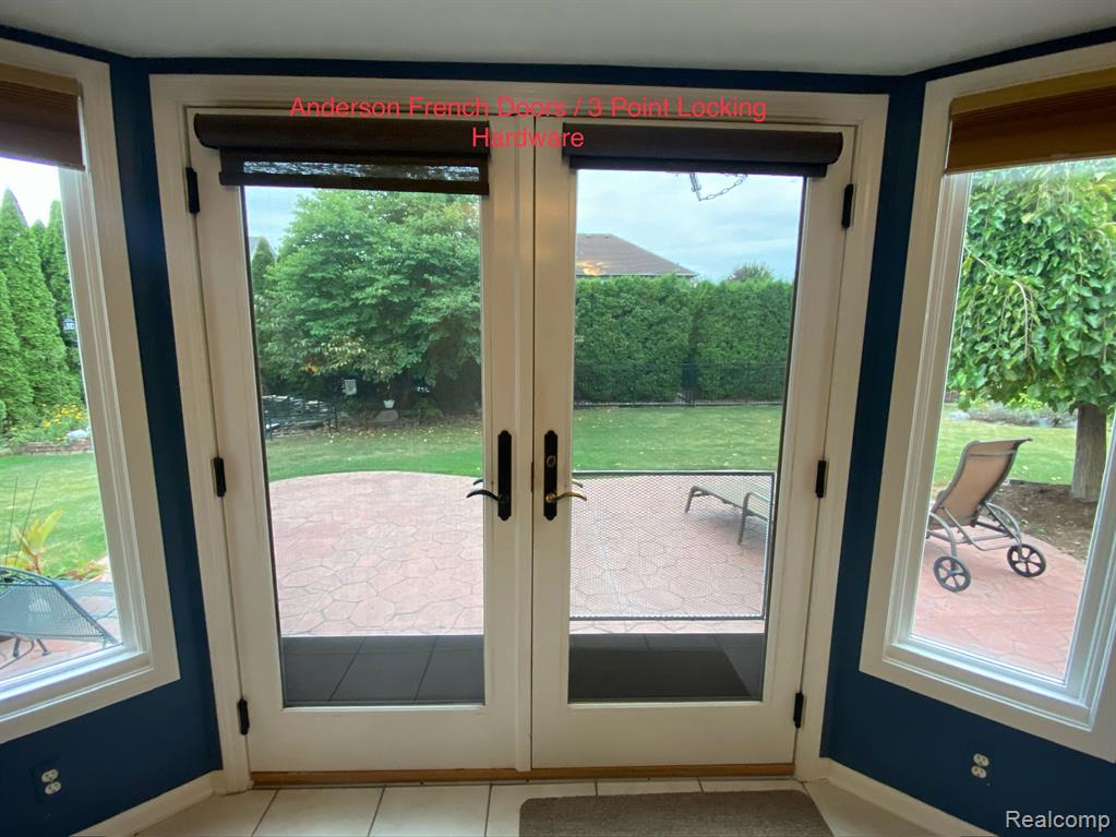 48701 LAFAYETTE Drive, Macomb, MI 48044 — Photo 48