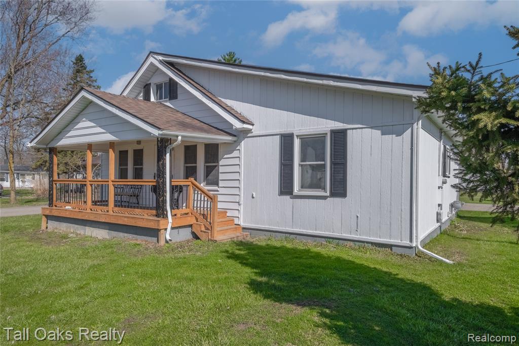 6123 Lapeer Road, Burton, MI 48509 — Photo 2