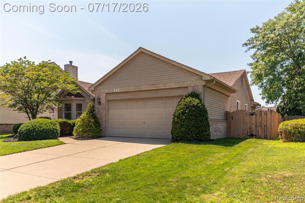 993 W Rose Avenue, Garden City, MI — Photo 3