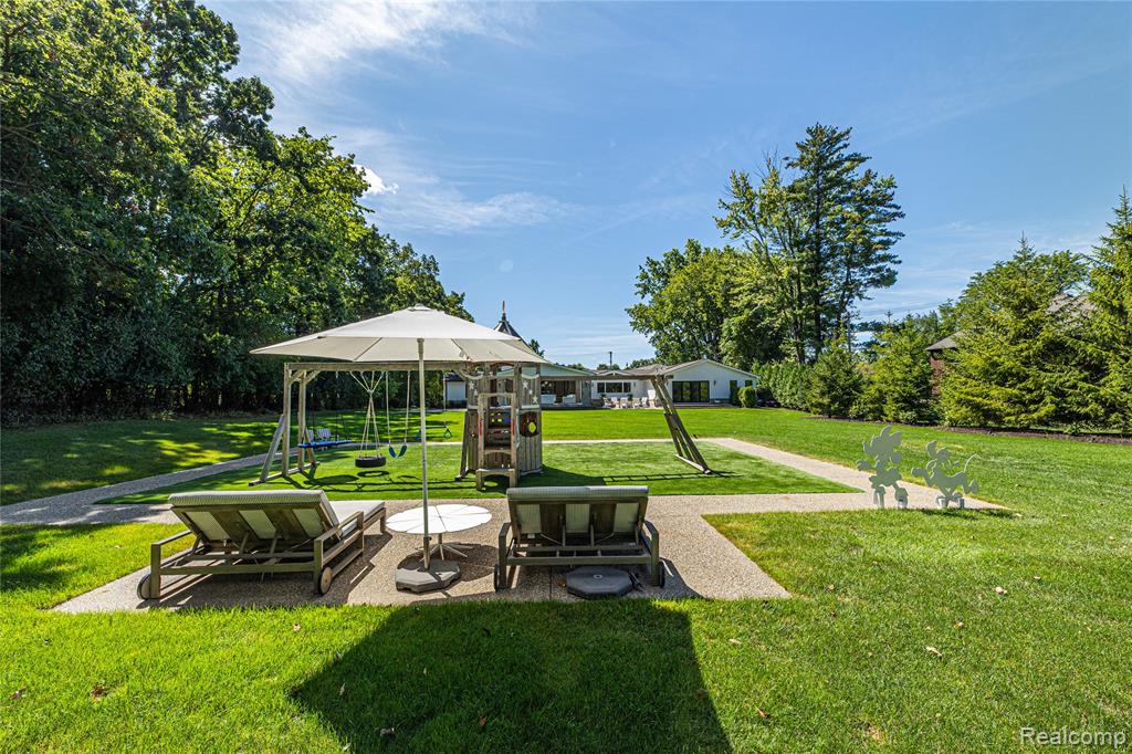 4806 Walnut Lake Road, Bloomfield Hills, MI 48301 — Photo 42