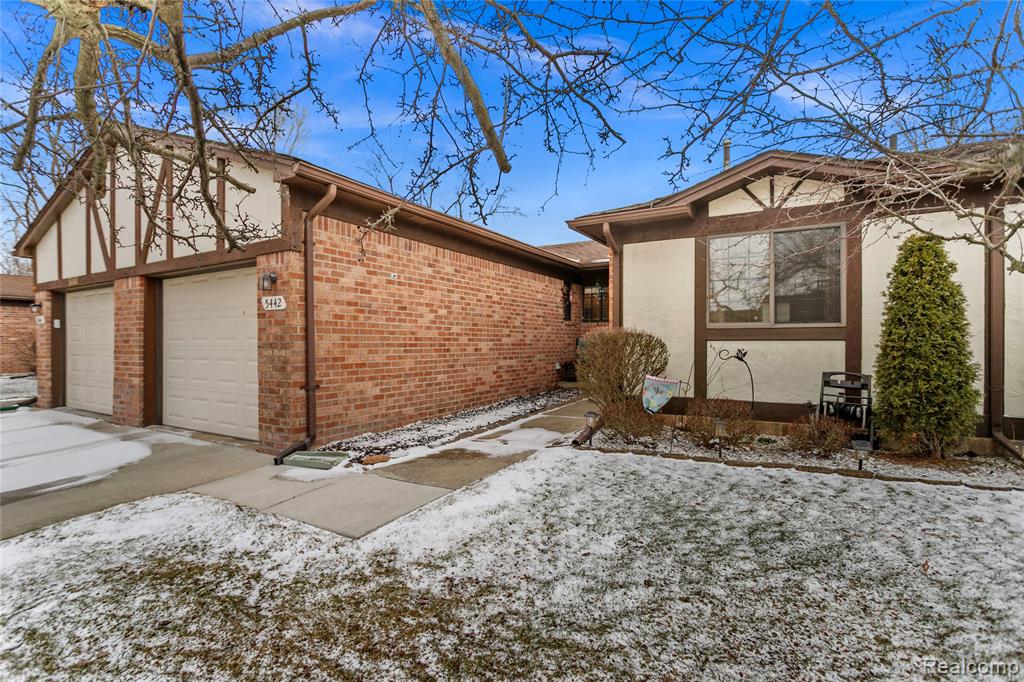 5442 Stanford Court, Warren, MI 48091 — Photo 4