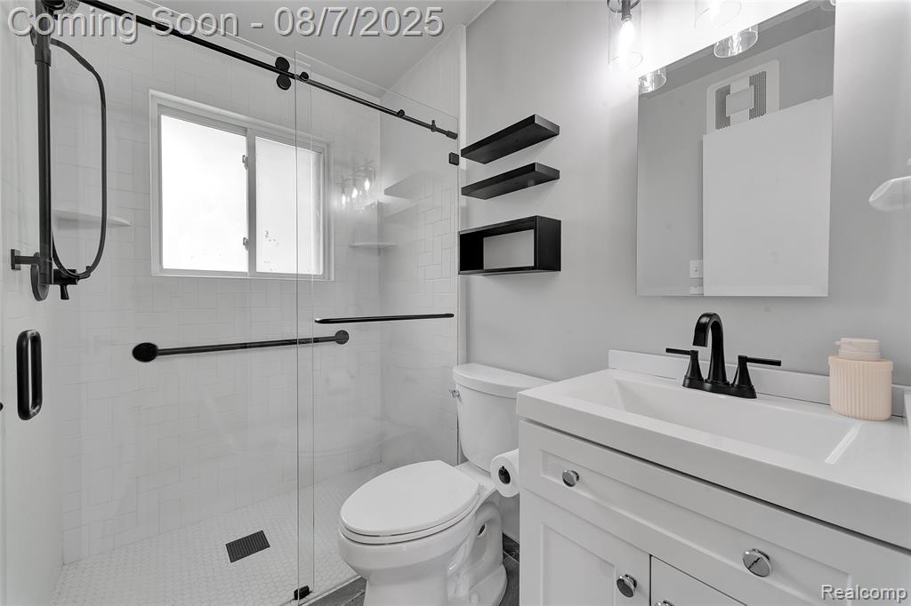 43403 Vivian Drive, Sterling Heights, MI 48313 — Photo 17