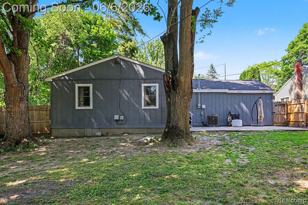 316 Oak Street, Webberville, MI 48892 — Photo 21