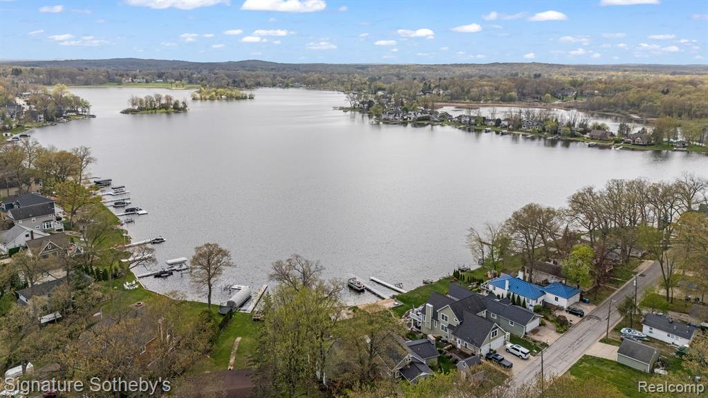 5027 GROVER Drive, Brighton, MI 48116 — Photo 65