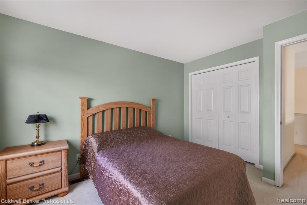 4881 Spring Meadow Drive, Clarkston, MI 48348 — Photo 28
