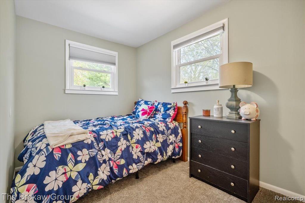 4145 HILLCREST Drive, Warren, MI 48092 — Photo 43