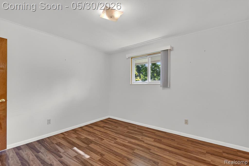 721 Robbinann Drive, Waterford, MI 48328 — Photo 18