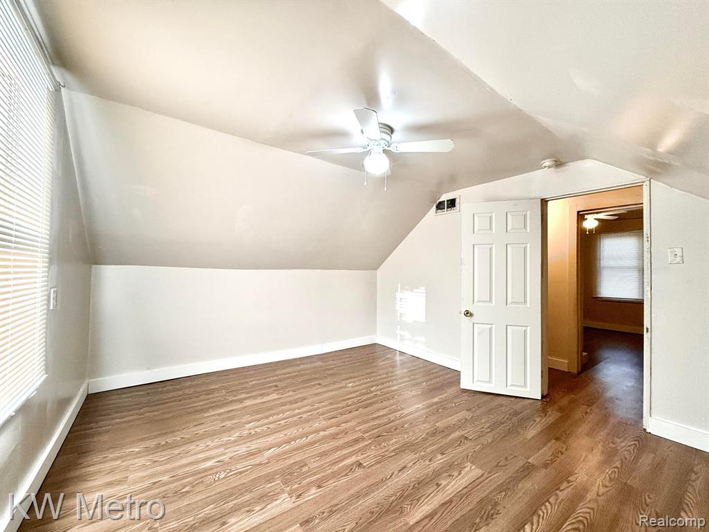 6847 CONTINENTAL Avenue, Warren, MI 48091 — Photo 20