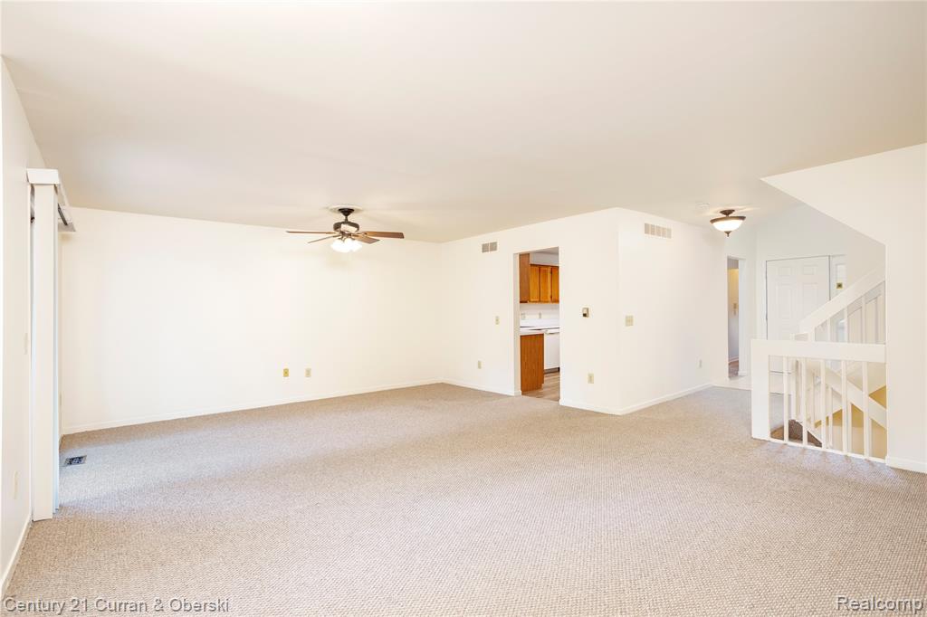 9429 Westwind Drive, Livonia, MI 48150 — Photo 11
